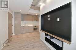 233 - 161 ROEHAMPTON AVENUE Toronto