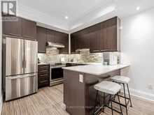 TH17 - 7 OAKBURN CRESCENT Toronto