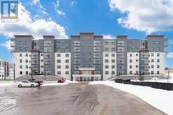 413 - 15 KNEESHAW DRIVE S Barrie