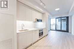 526 - 250 LAWRENCE AVENUE W Toronto