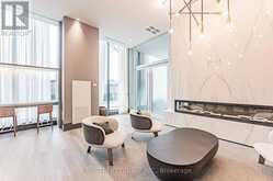 526 - 250 LAWRENCE AVENUE W Toronto