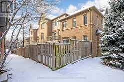 27 CEDAR LAKE CRESCENT Brampton