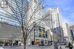 503 - 102 BLOOR STREET W Toronto