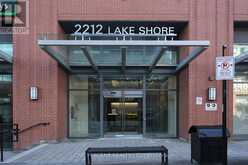 904 - 2212 LAKE SHORE BOULEVARD W Toronto