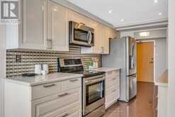 716 - 7 TOWNSGATE DRIVE Vaughan