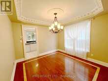 2167 BLOOMFIELD DRIVE Oakville