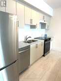 #406 - 15 KNEESHAW DRIVE Barrie