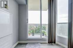 612 - 3077 WESTON ROAD N Toronto