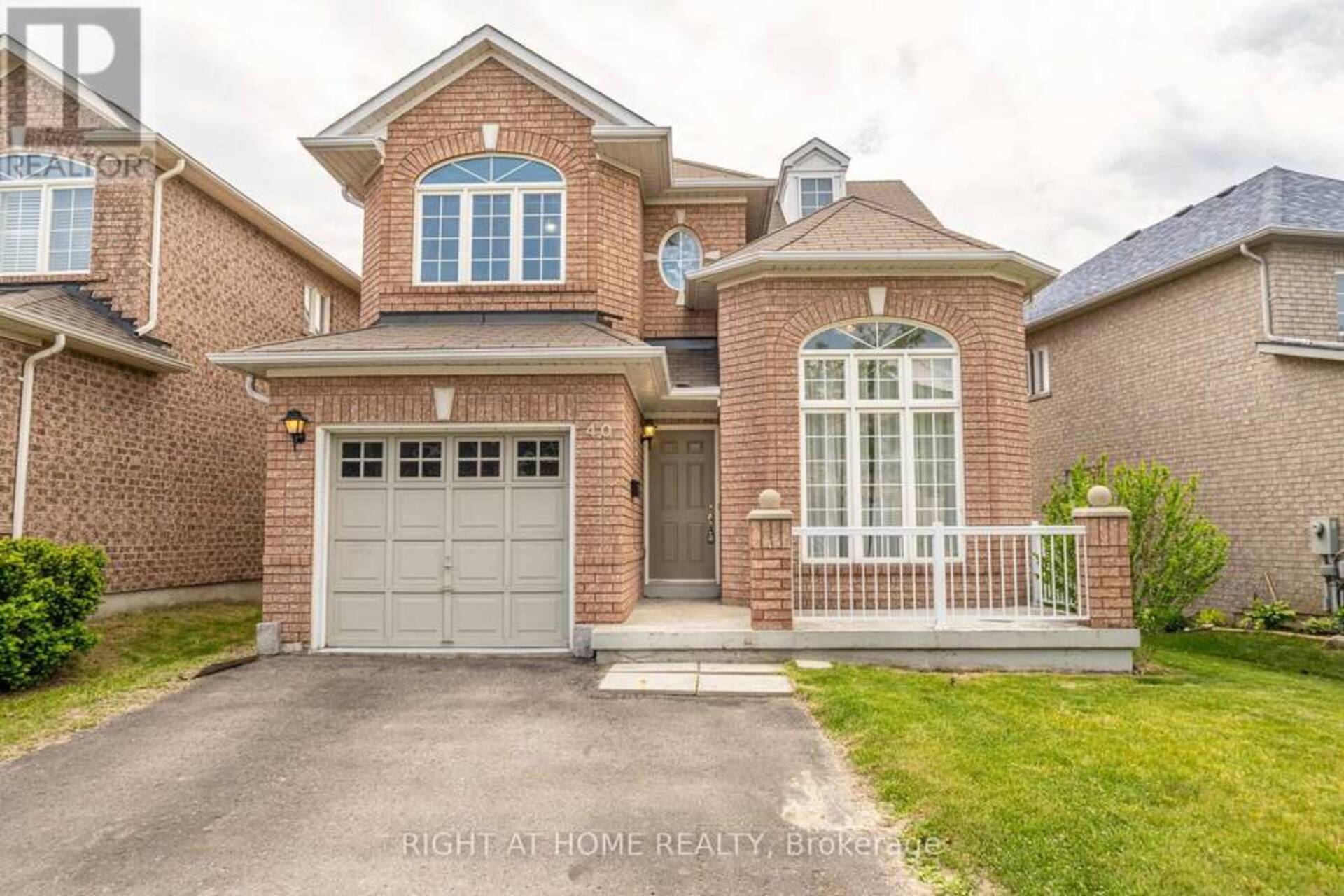 40 NOBBS DRIVE Ajax