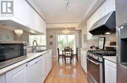 355 RAVINEVIEW WAY Oakville