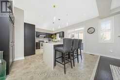 599 NAIRN CIRCLE Milton