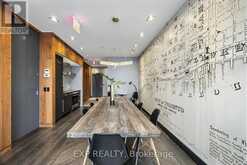 802 - 435 RICHMOND STREET W Toronto