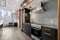 802 - 435 RICHMOND STREET W Toronto