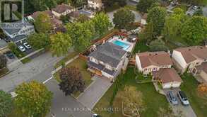 3 OAK RIDGE COURT East Gwillimbury