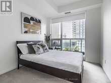 809 - 215 FORT YORK BOULEVARD Toronto