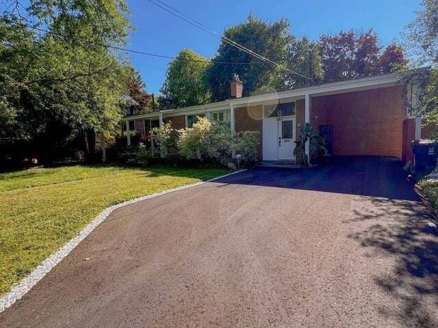 178 THREE VALLEYS DRIVE Toronto Ontario