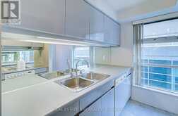 1005 - 50 LOMBARD STREET Toronto