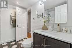 36 - 208 NIAGARA STREET Toronto