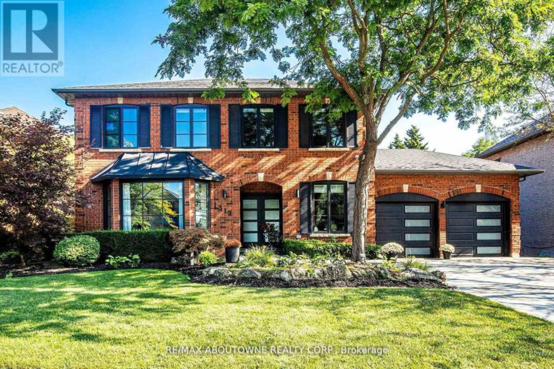 1319 GREENEAGLE DRIVE Oakville