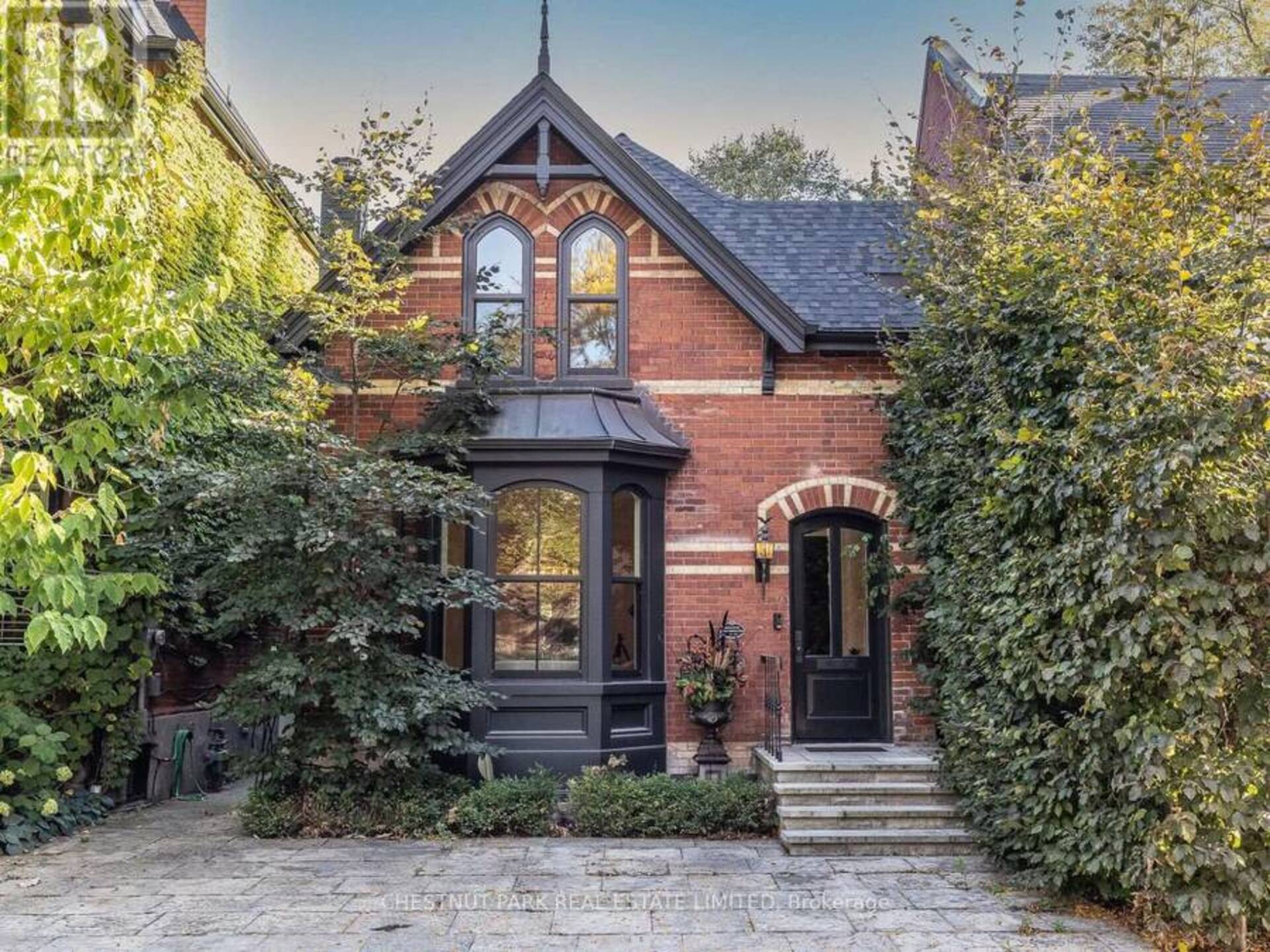 41 BOSWELL AVENUE Toronto