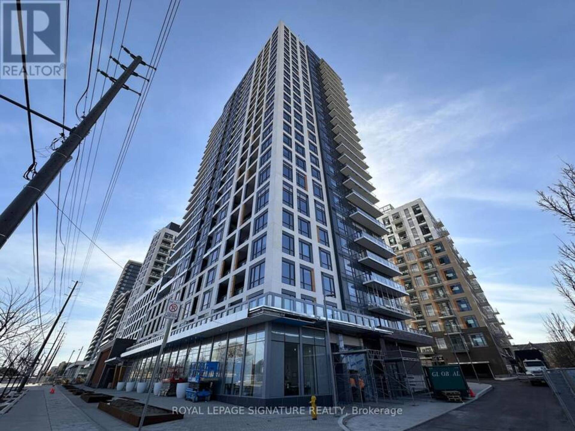 402 - 7950 BATHURST STREET Vaughan