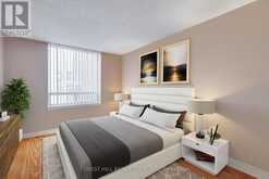 2703 - 633 BAY STREET Toronto