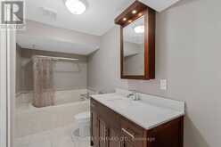 1318 HARLSTONE CRESCENT Oshawa