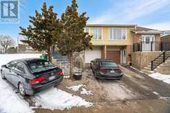 12 COURTLEIGH SQUARE Brampton