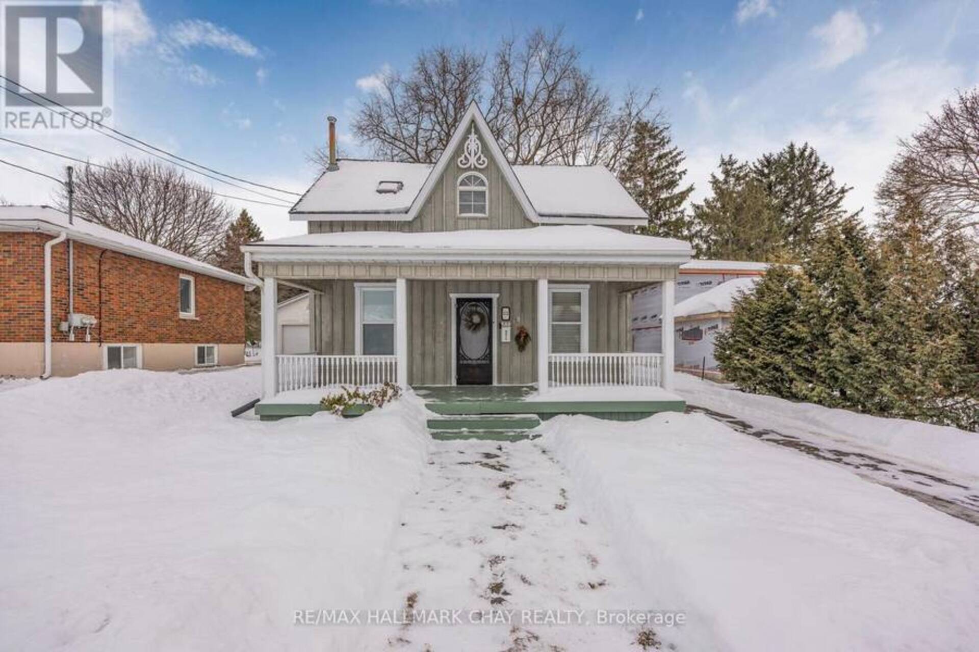 111 PENETANG STREET Barrie