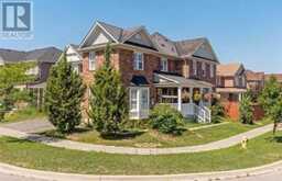 68 HYACINTH CRESCENT Toronto