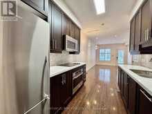 16 - 50 HARGRAVE LANE Toronto