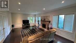 10 WALNUT GLEN PLACE Markham