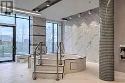 402 - 38 FOREST MANOR ROAD Toronto