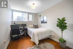 604 - 240 SCARLETT ROAD Toronto