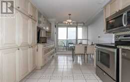 808 - 1 CLARK AVENUE W Vaughan