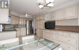 808 - 1 CLARK AVENUE W Vaughan