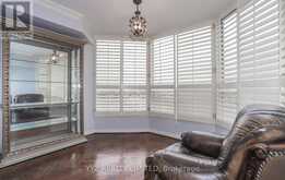 808 - 1 CLARK AVENUE W Vaughan