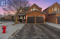 205 NARINIA CRESCENT Newmarket