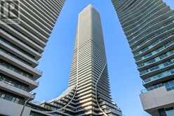 825 - 30 SHORE BREEZE DRIVE Toronto