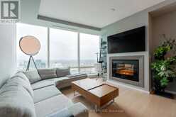 4904 - 180 UNIVERSITY AVENUE Toronto