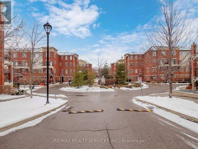 2 - 39 HAYS BOULEVARD N Oakville Ontario