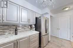 415 - 29 NORTHERN HEIGHTS DRIVE Richmond Hill