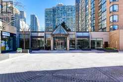 810 - 285 ENFIELD PLACE Mississauga