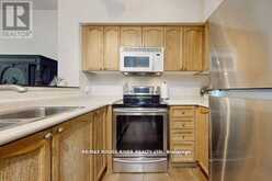 T09 - 16 DALLIMORE CIRCLE Toronto