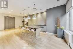 413 - 155 YORKVILLE AVENUE Toronto