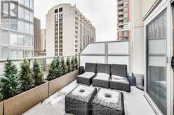 413 - 155 YORKVILLE AVENUE Toronto