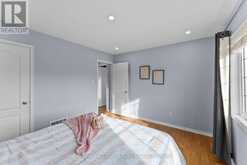 4 GROSBEAK CRESCENT Toronto