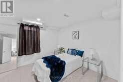 4 GROSBEAK CRESCENT Toronto