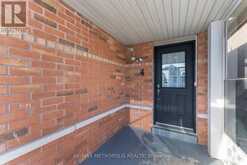 4 GROSBEAK CRESCENT Toronto