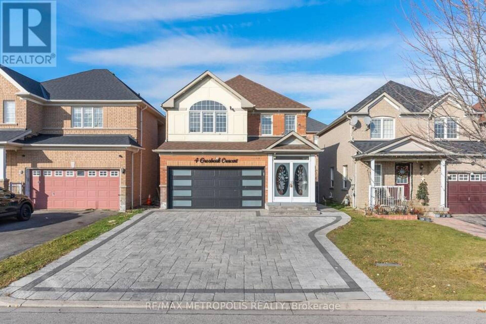 4 GROSBEAK CRESCENT Toronto